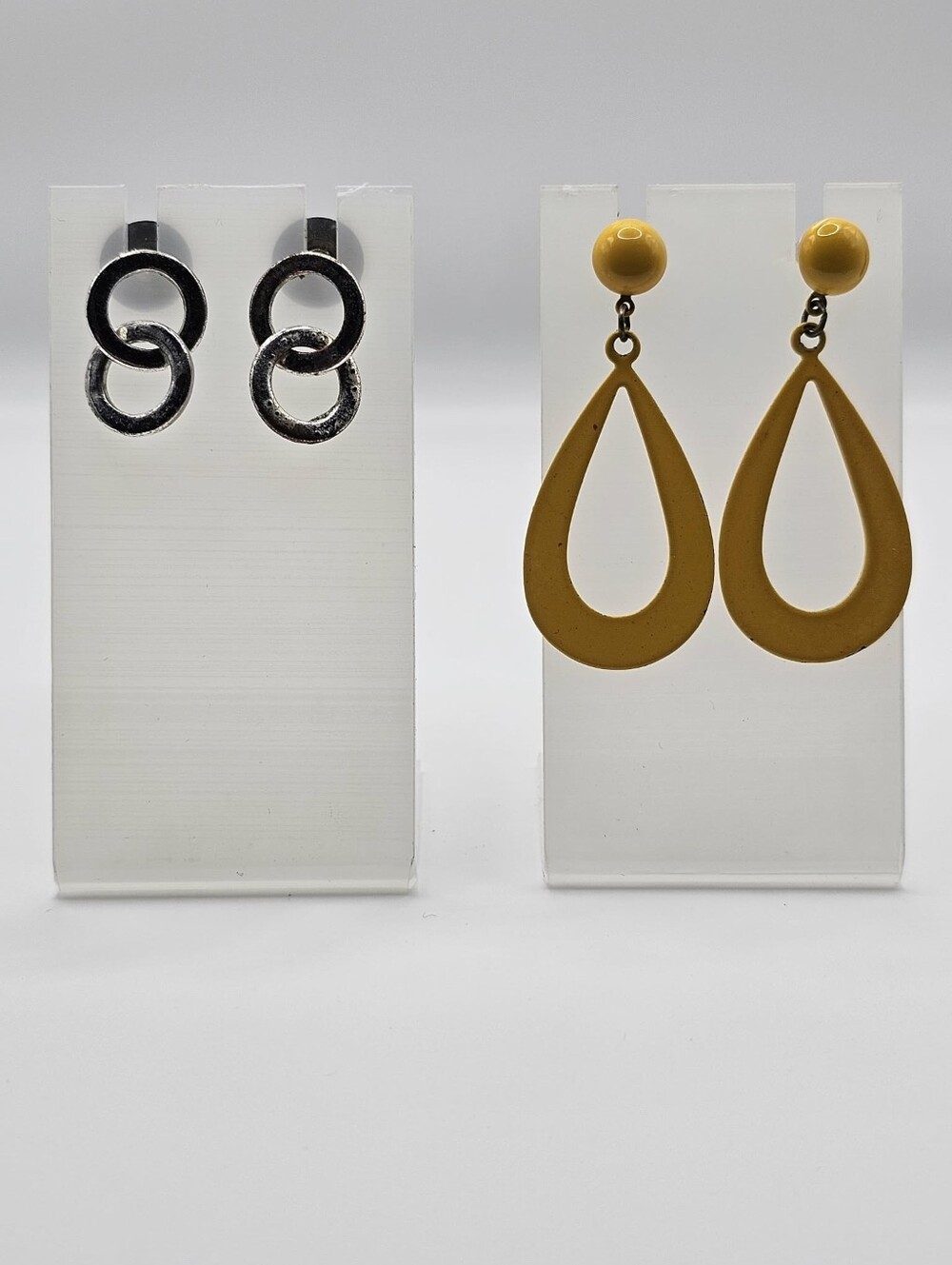 Liz Clairbourne Silver Disc Earrings & Yellow Vintage Teardrop Dangle Earrings